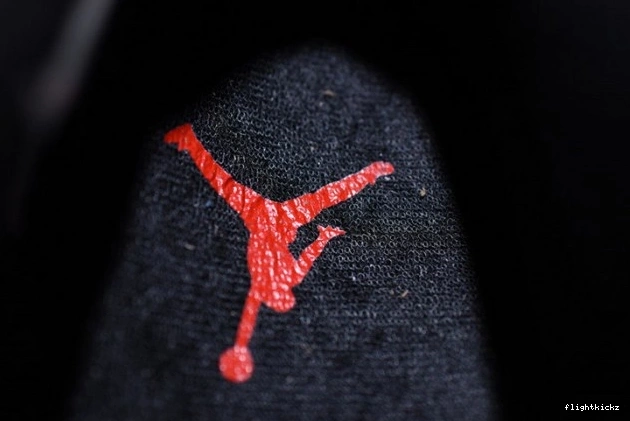 4 Black Retro Jordan Laser Air CI1184-001 0810